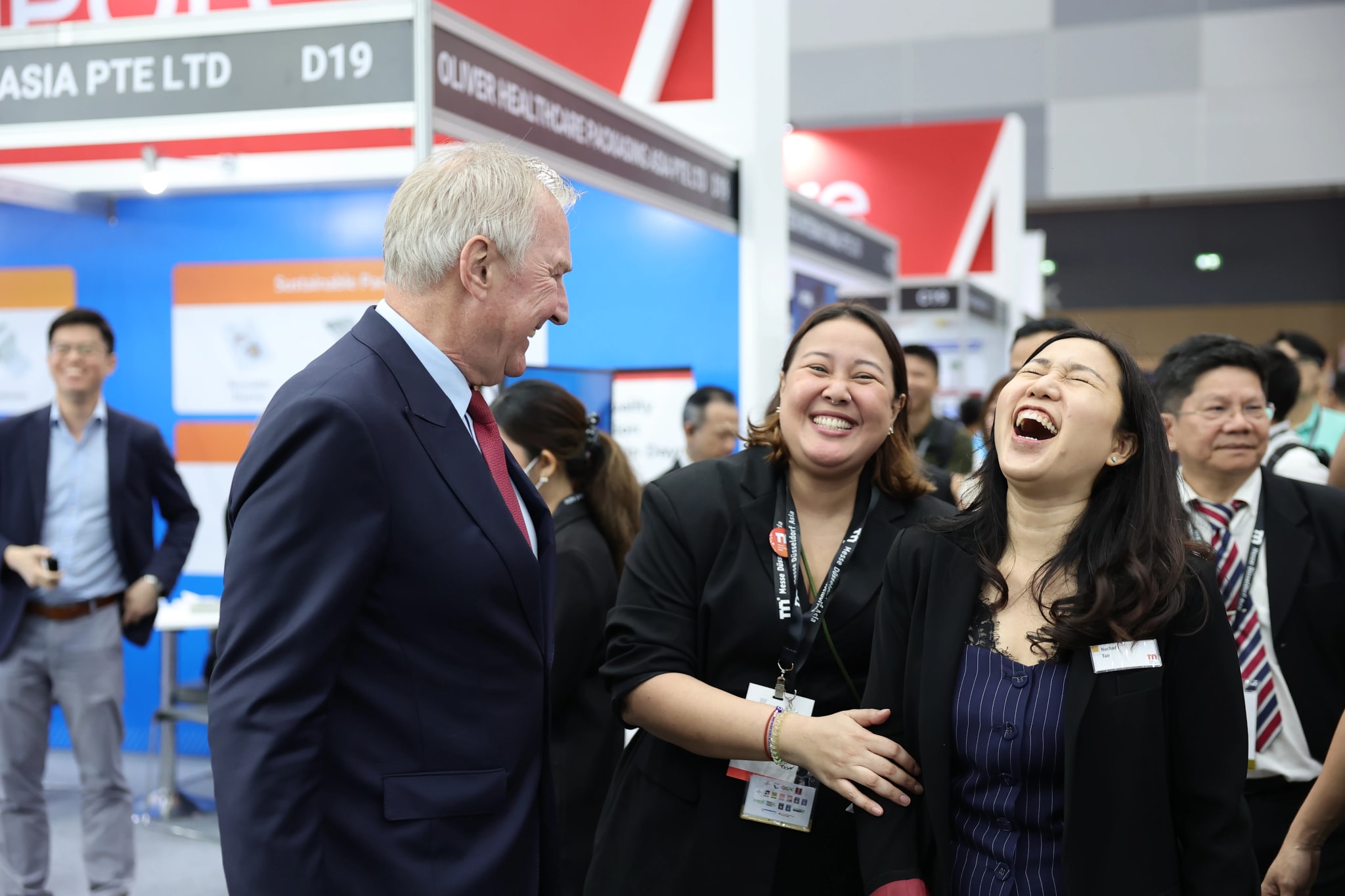 Medical equipment and supplies exhibition photography